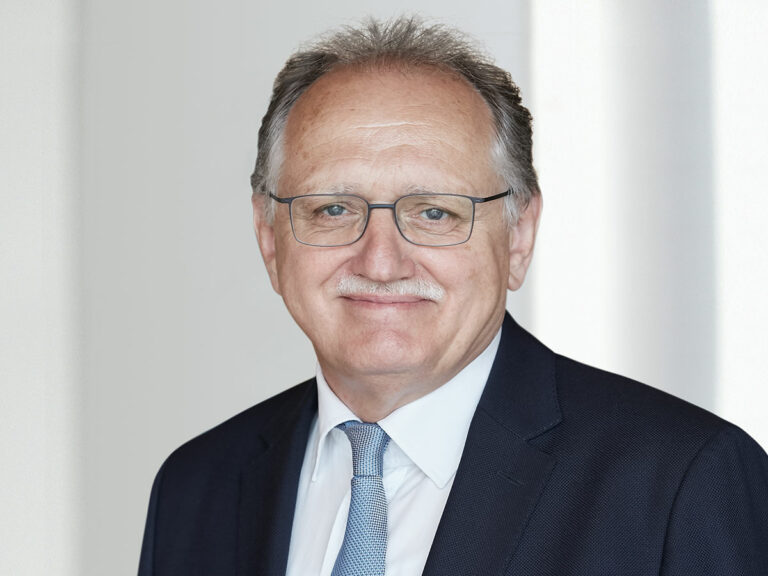 Dr. Ralf Becker