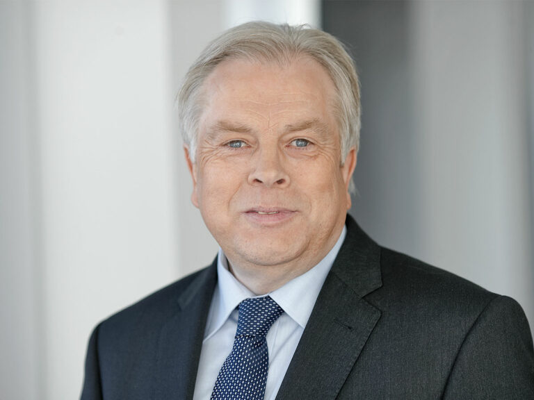 Helmut Lüke